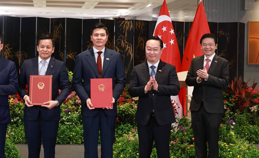 Bí thư Tỉnh ủy Đặng Khánh Toàn trao Quyết định chủ trương đầu tư dự án VSIP Nam Định